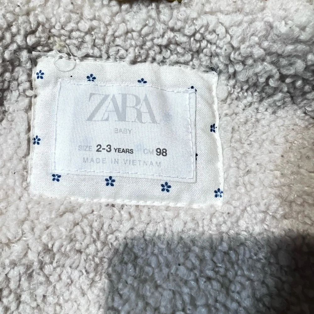 Zara kids Yellow Hooded Puffer Jacket unisex 2-3T